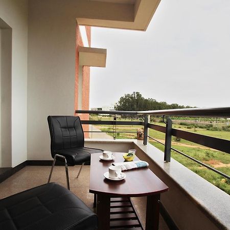 Orange Suites Airport Transit Stay Yelahanka Екстериор снимка