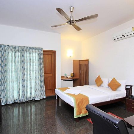 Orange Suites Airport Transit Stay Yelahanka Екстериор снимка