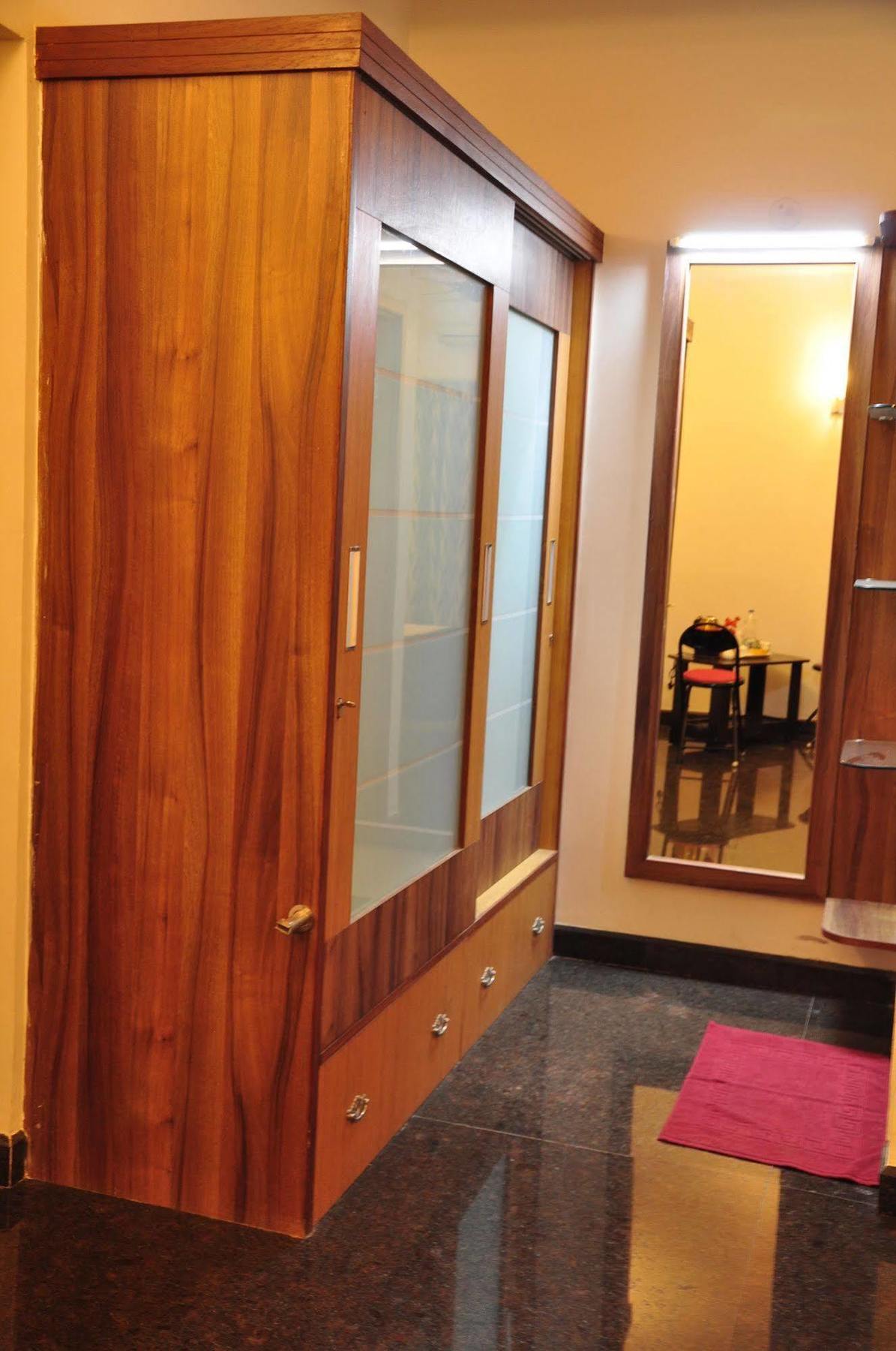 Orange Suites Airport Transit Stay Yelahanka Екстериор снимка