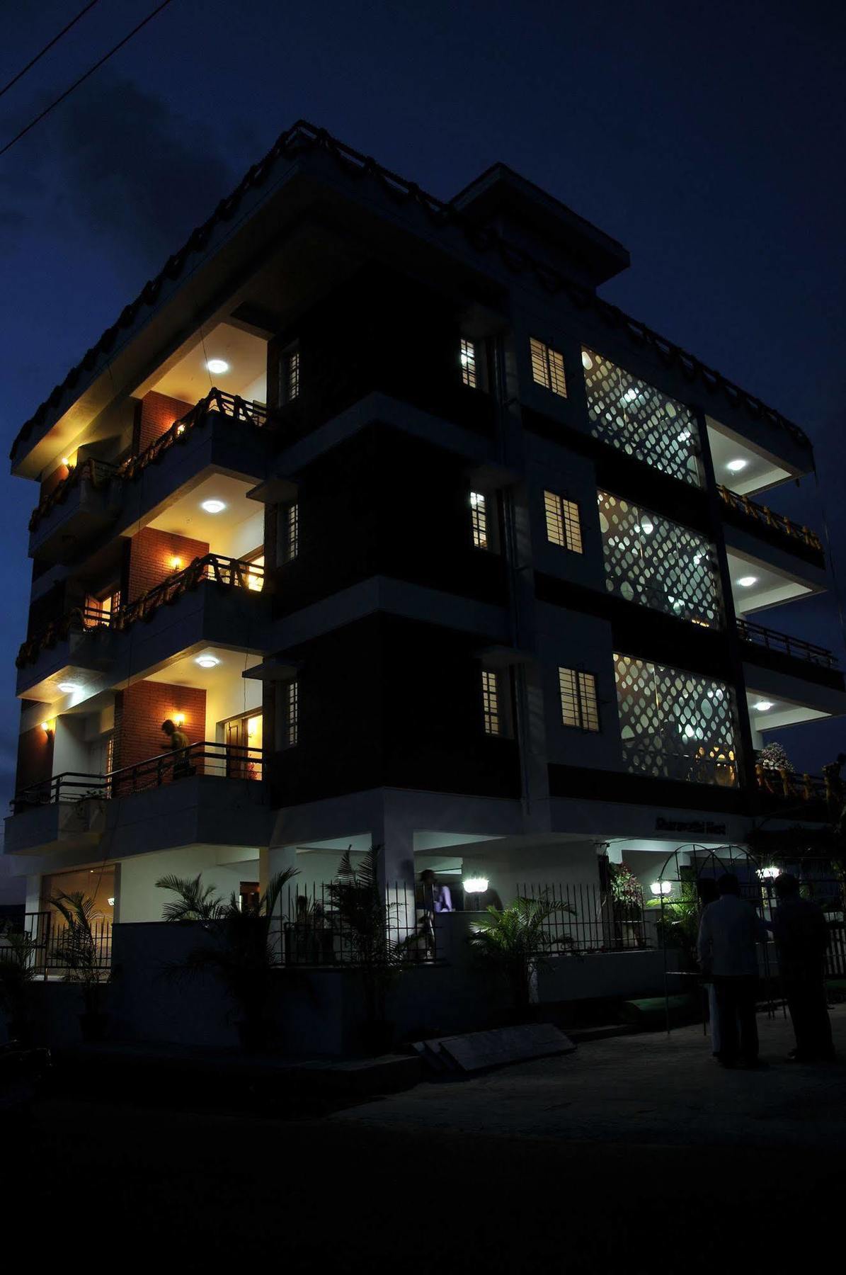 Orange Suites Airport Transit Stay Yelahanka Екстериор снимка